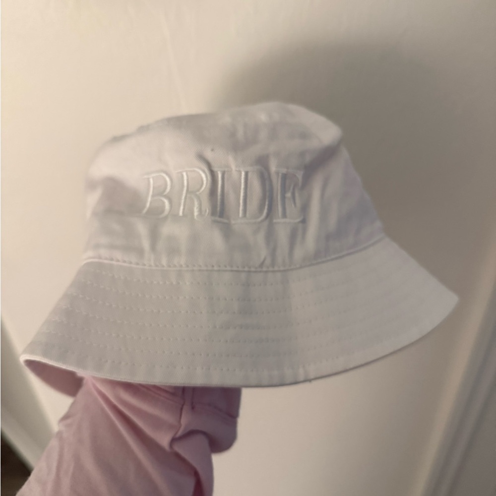 White 'Bride' Bucket Hat